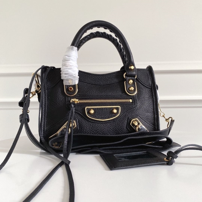 Ba1en*iaga classic city bags